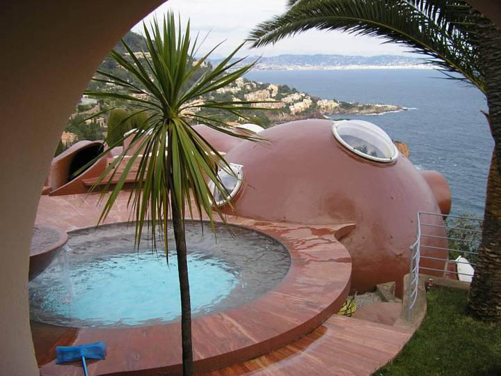 Outside jacuzzi and scenery of the ocean at the palais bulles, palace of bubbles Pierre Cardin house by antti lovag in Cannes