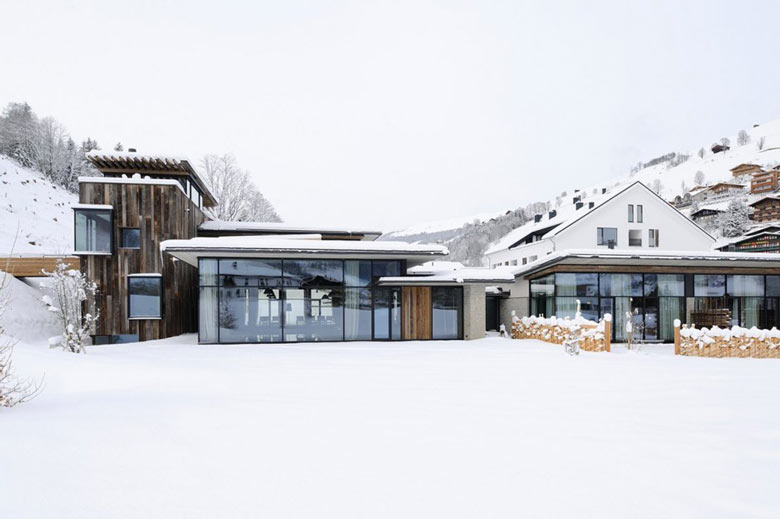 Hotel Wiesergut in Hinterglemm Austria by Gogl Architekten during winter