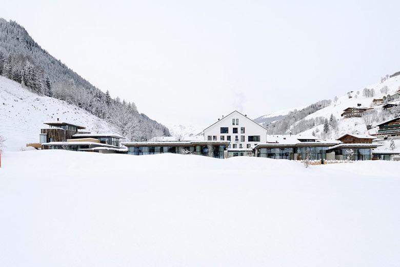 Hotel Wiesergut in Hinterglemm Austria by Gogl Architekten during winter