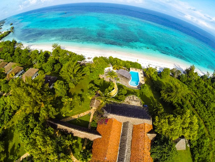 Aerial view of Manta Resort