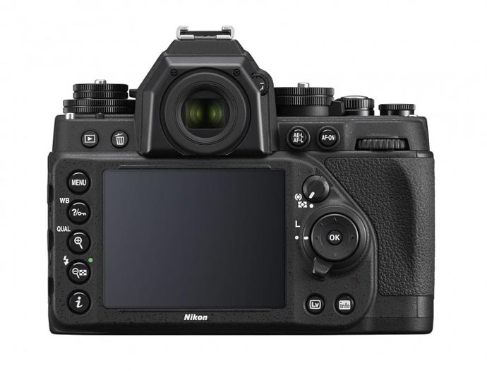 LCD screen and buttons of the Nikon Df FX-Format