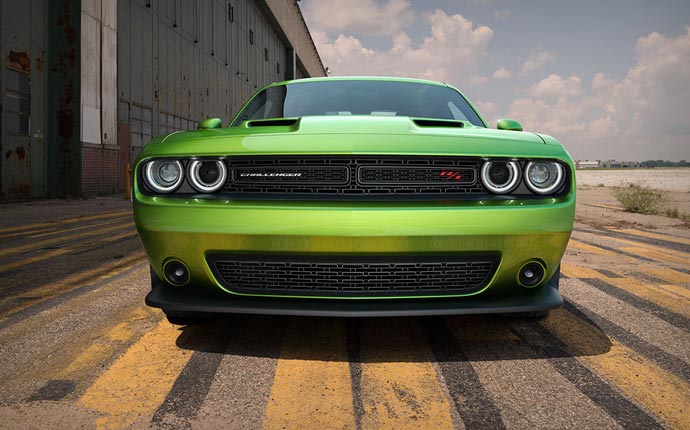 2015 Dodge Challenger front grill and lights