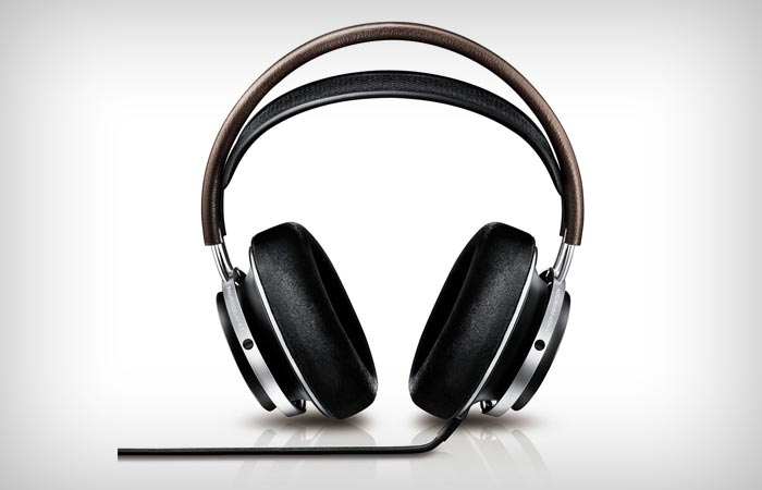 Philips Fidelio X1 headphones