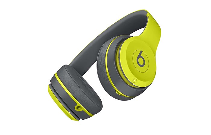 Beats Solo2 Wireless bottom view in yellow