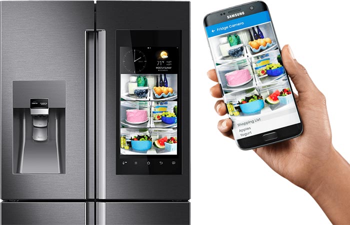 Samsung Family Hub 2.0 Refrigerator synchronized to a smartphone