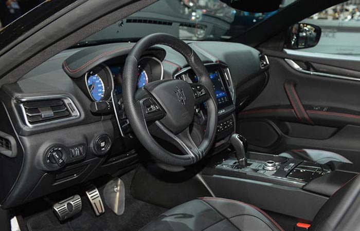 2017 Maserati Ghibli Nerissimo Edition interior
