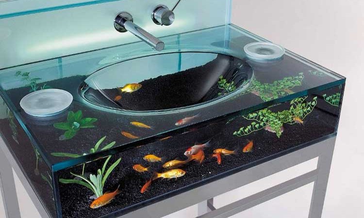 Moody Aquarium Sink with fish on the inside