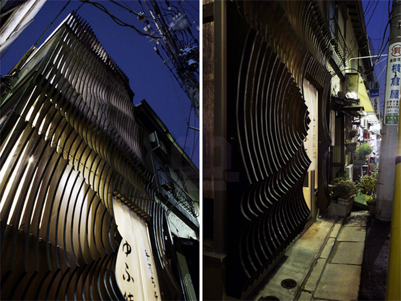 2 images of Yufutoku Restaurant from the outside at night