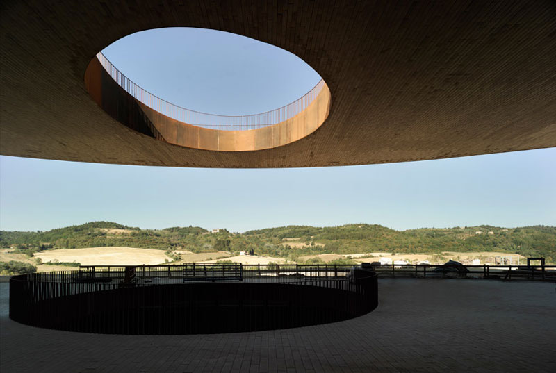 Dome and beginning of the staircase at the Antinori Winery by Archea Associati 