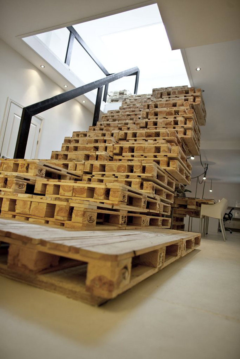 Pallet stairs at the Brandbase Pallet Office by MOST Architecture