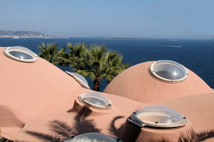 Architecture of the roof at palais bulles, palace of bubbles Pierre Cardin house by antti lovag in Cannes