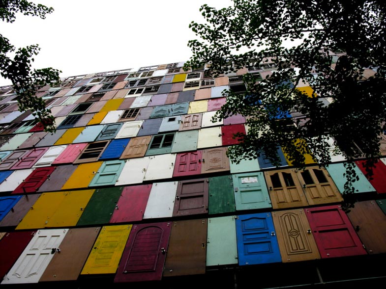 1000 Doors Building in Seoul by Choi Jeong Hwa