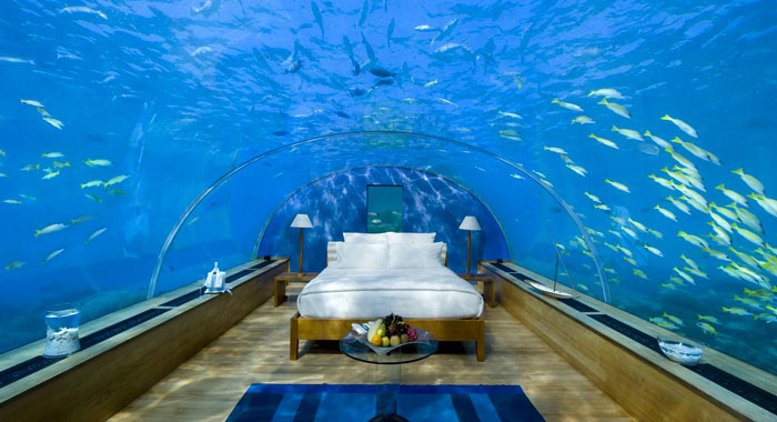 Poseidon Undersea Resort in Fiji on Jebiga