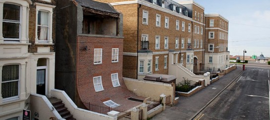 “From the Knees of My Nose to the Belly of My Toes” Installation by Alex Chinneck (VIDEO)