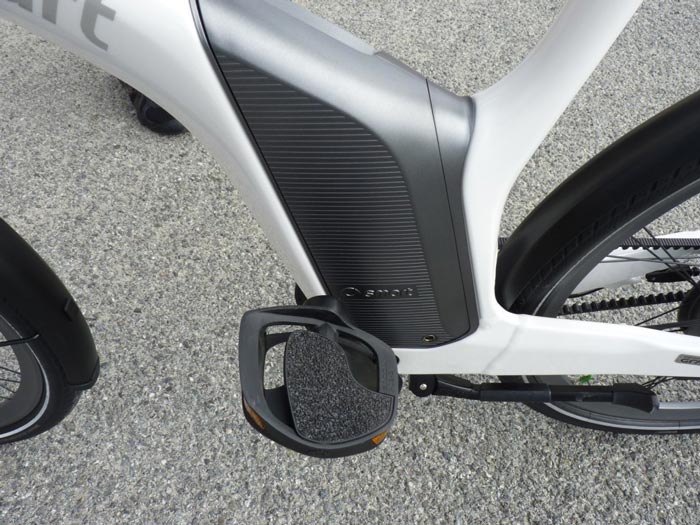 Battery pack on the Smart ebike Electric Bicycle