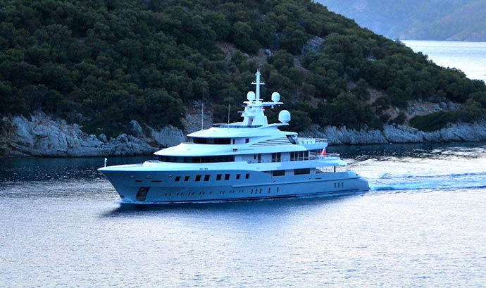 Red Square Superyacht by Dunya Yachts 11