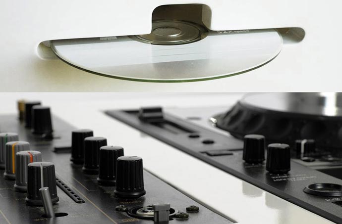 CD Input and dials of the Scomber Mix Table
