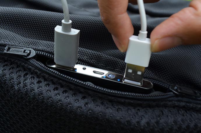 USB connectors to a charger on the SOOT Electropack
