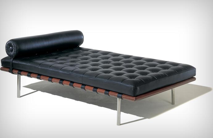 Barcelona Couch in black