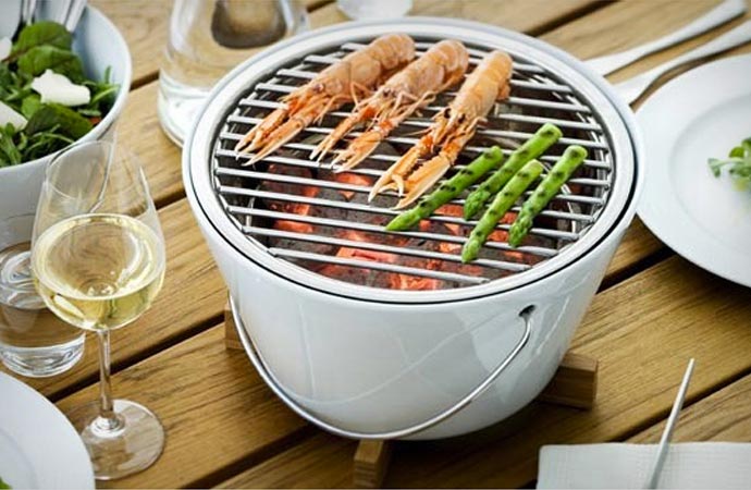Portable table grill 