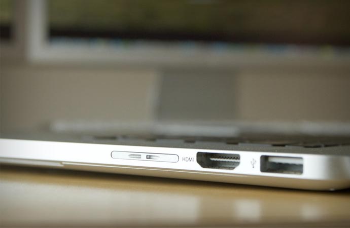 Nifty Minidrive storage for Macbook