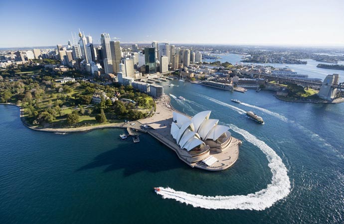 Sydney Around the World Tour from Four Seasons