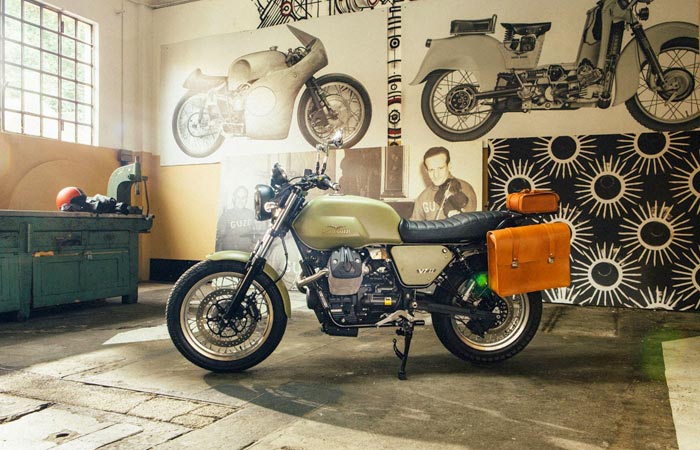 Moto Guzzi V7 custom kit in green