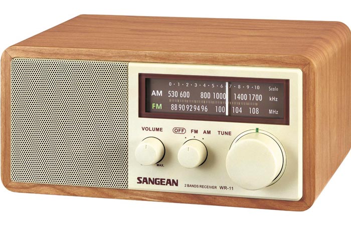 Sangean WR-11 AM/FM radio