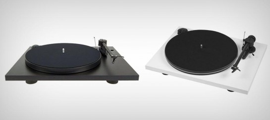 ESSENTIAL II TURNTABLE | BY PRO-JECT AUDIO SYSTEMS