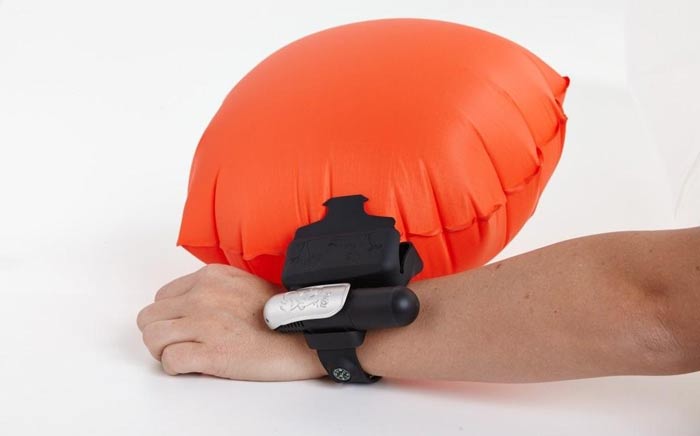 Kingii inflatable floatation device