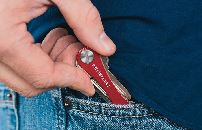 Putting KeySmart in the pocket