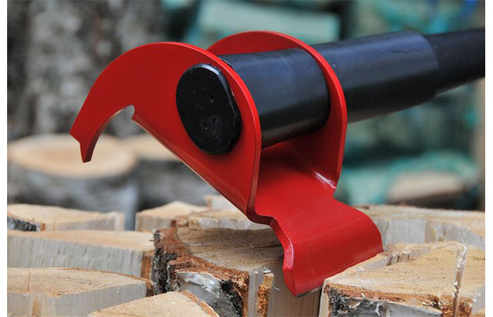 Leveraxe wood splitting axe
