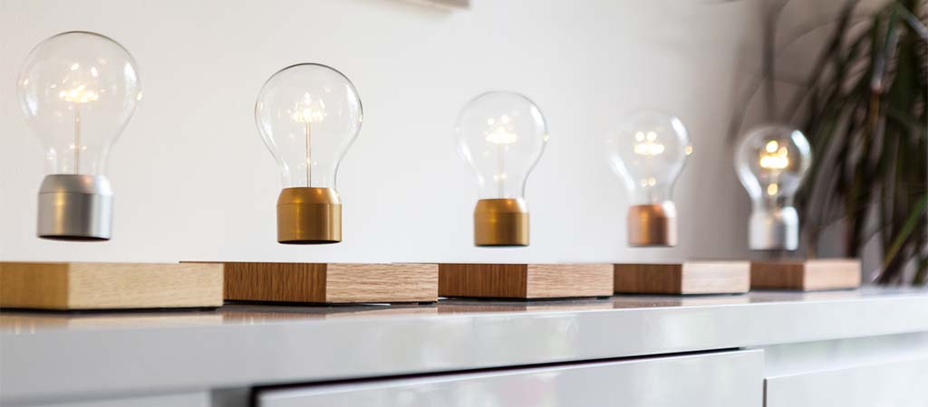 Flyte Levitating Ligh Bulb That Gets Energy From The Air