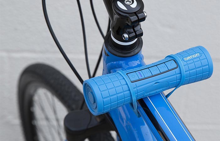 The Ivation Boomer Portable Bluetooth Speaker's narrow middle provides easy attaching to the bike.