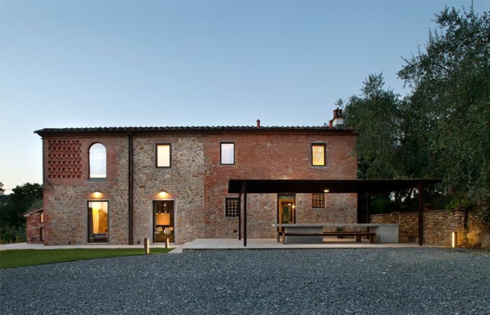 Tuscan Farmhouse From The Outside