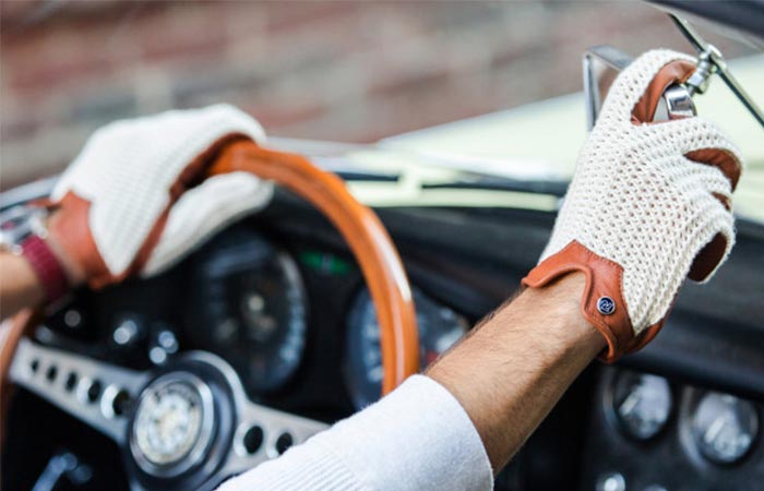 Stringback Driving Gloves With Natural String by Autodromo